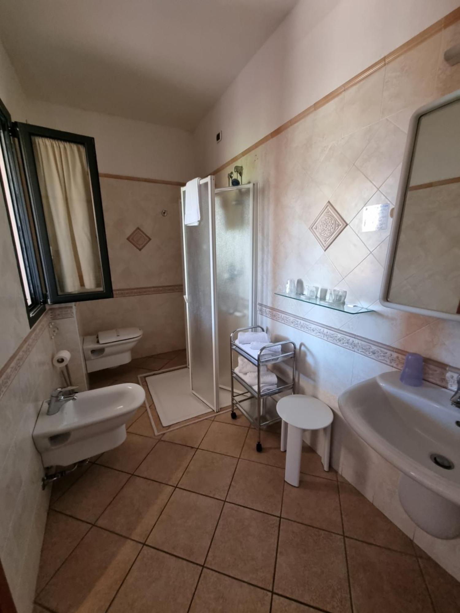 Hotel Delle Isole La Maddalena  Ngoại thất bức ảnh