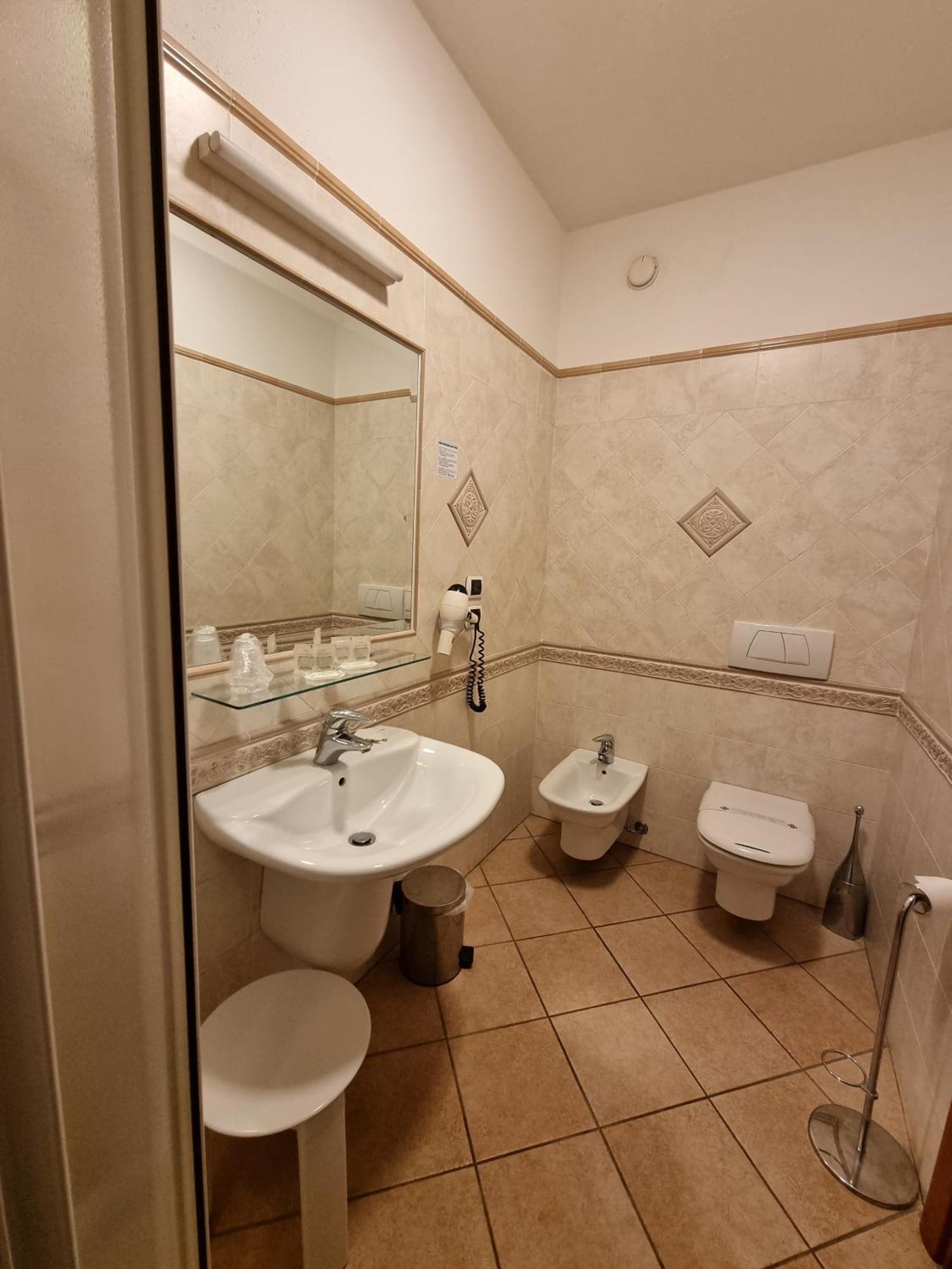 Hotel Delle Isole La Maddalena  Ngoại thất bức ảnh